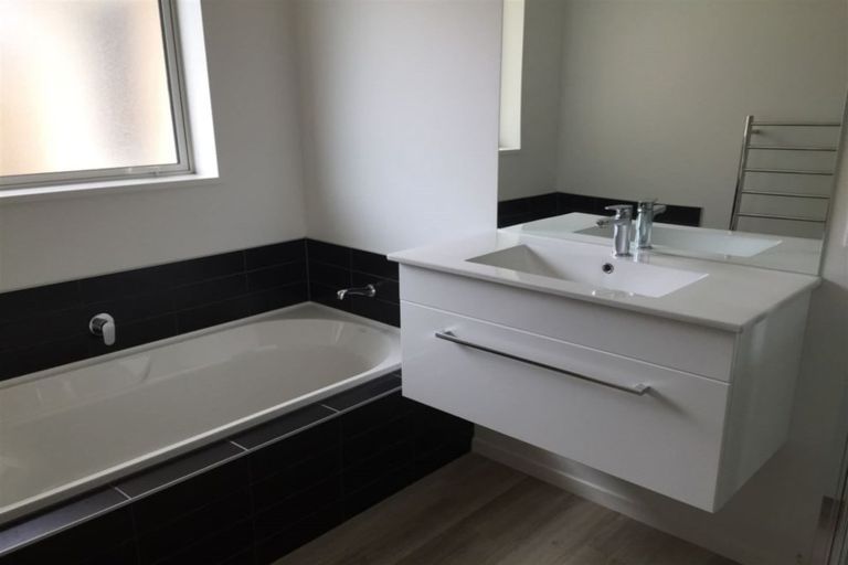 Photo of property in 10 Atap Place, Northwood, Christchurch, 8051