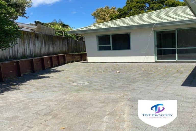 Photo of property in 14 Crail Court, Totara Heights, Auckland, 2105