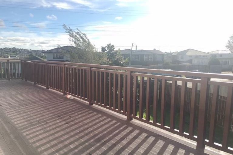 Photo of property in 1d Vanguard Road, Kelston, Auckland, 0602
