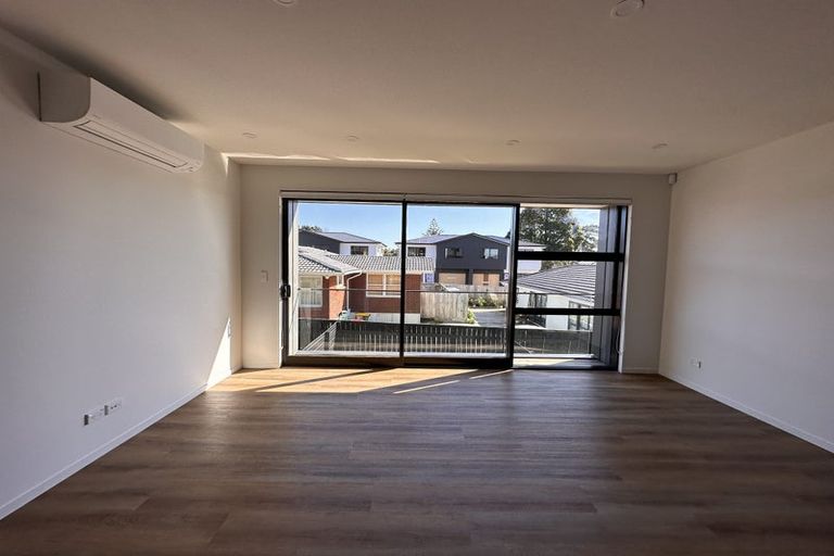 Photo of property in 3 Wilbur Place, Pakuranga Heights, Auckland, 2010