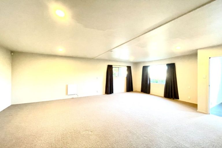 Photo of property in 47b Noeleen Street, Glenfield, Auckland, 0629