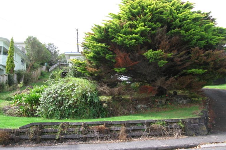 Photo of property in 35 Rangeview Road, Sunnyvale, Auckland, 0612
