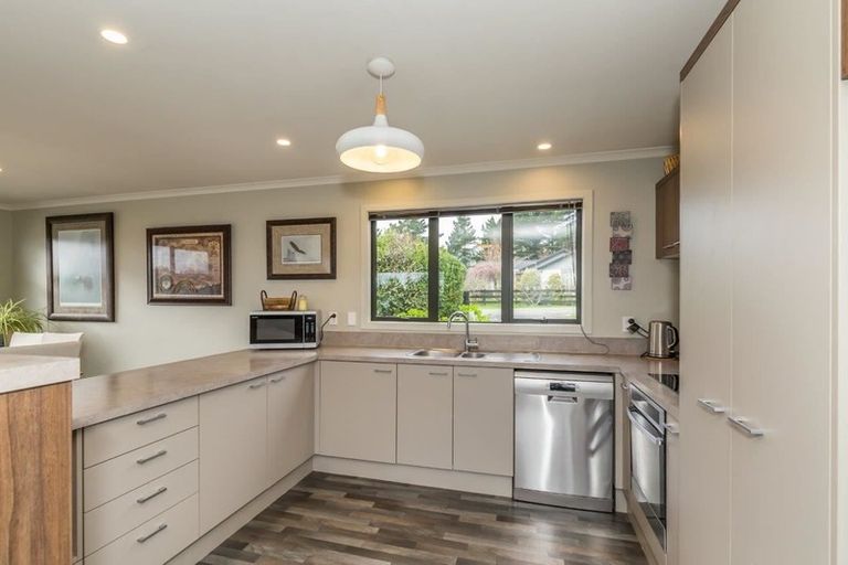 Photo of property in 36 Oakland Lane, Shannon, Palmerston North, 4474