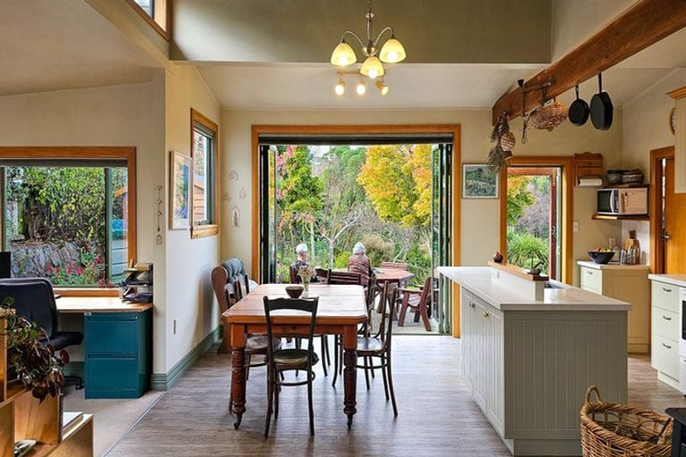 Photo of property in 172 Gladstone Road, Dalmore, Dunedin, 9010