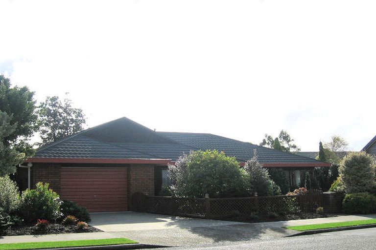 Photo of property in 5 Cedar Drive, Paraparaumu Beach, Paraparaumu, 5032