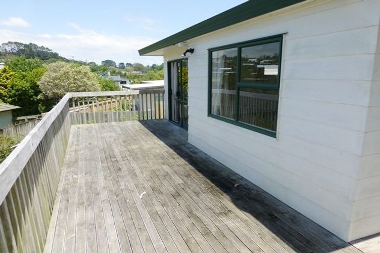 Photo of property in 9a Wiriana Place, Stanmore Bay, Whangaparaoa, 0932