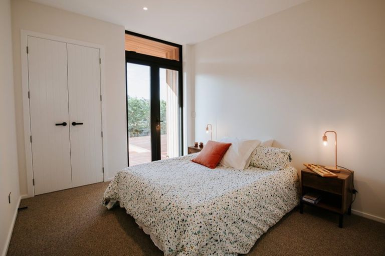 Photo of property in 13 Fern Burn Close, Wanaka, 9305