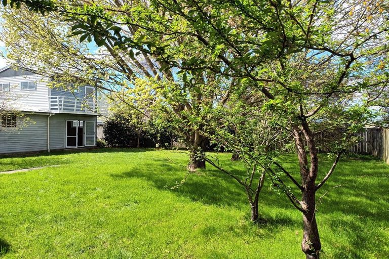 Photo of property in 23 East Street, Greytown, 5712