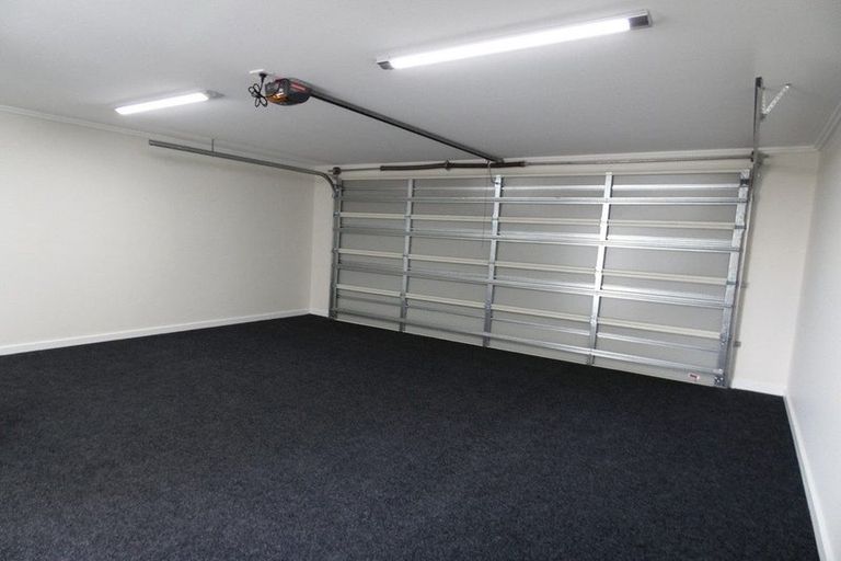 Photo of property in 9 Frances Bryers Road, Hobsonville, Auckland, 0616