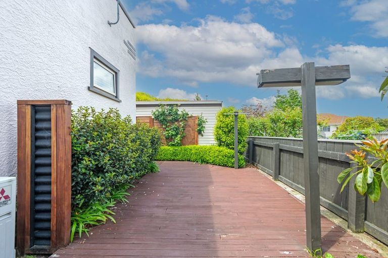 Photo of property in 31 Puriri Terrace, Roslyn, Palmerston North, 4414