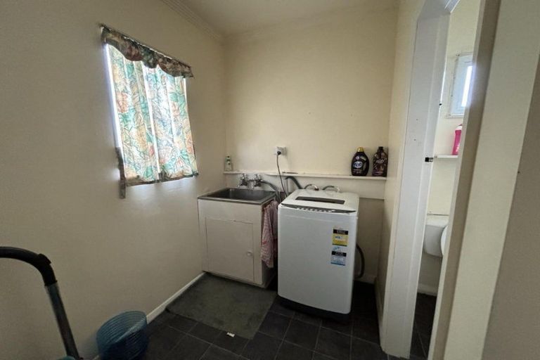 Photo of property in 20 Carlton Avenue, Gonville, Whanganui, 4501