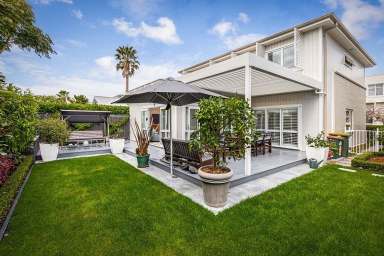 Photo of property in 20 Kensington Drive, Orewa, 0931