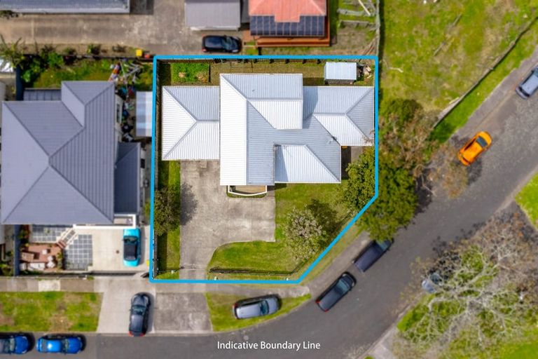 Photo of property in 35 Peverill Crescent, Papatoetoe, Auckland, 2025
