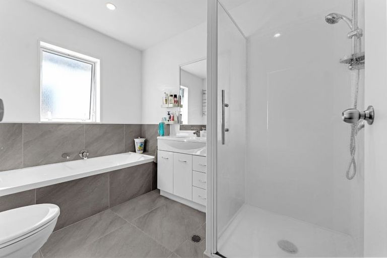 Photo of property in 6 Treestump Road, Takanini, 2112