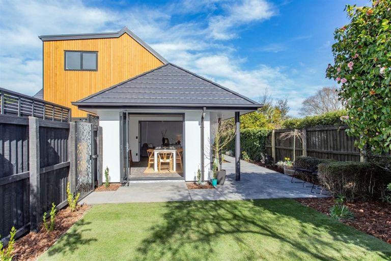 Photo of property in 71b Wairakei Road, Bryndwr, Christchurch, 8052