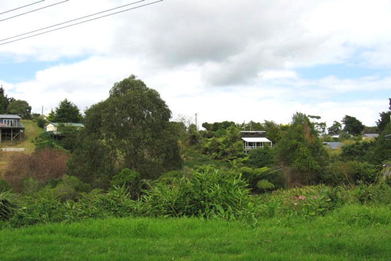 Photo of property in 30 Eden Terrace, Onetangi, Waiheke Island, 1081