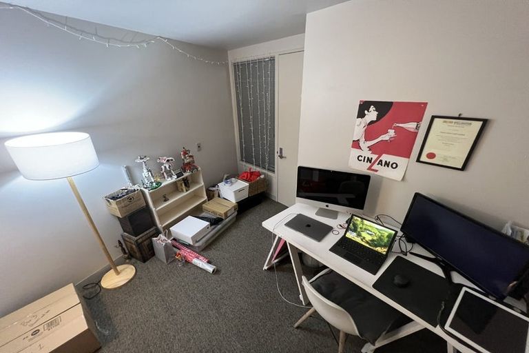 Photo of property in Gerondis Bldg Apartments, 201/60 Willis Street, Wellington Central, Wellington, 6011