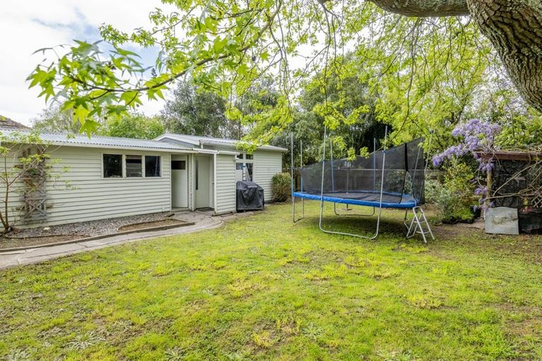 Photo of property in 35 Saint Annes Street, Levin, 5510
