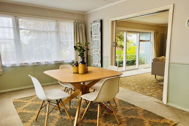 Photo of property in 17 Thyra Street, Dannevirke, 4930