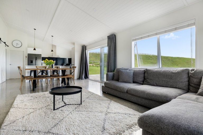 Photo of property in 16 Betty May Drive, Pyes Pa, Tauranga, 3173