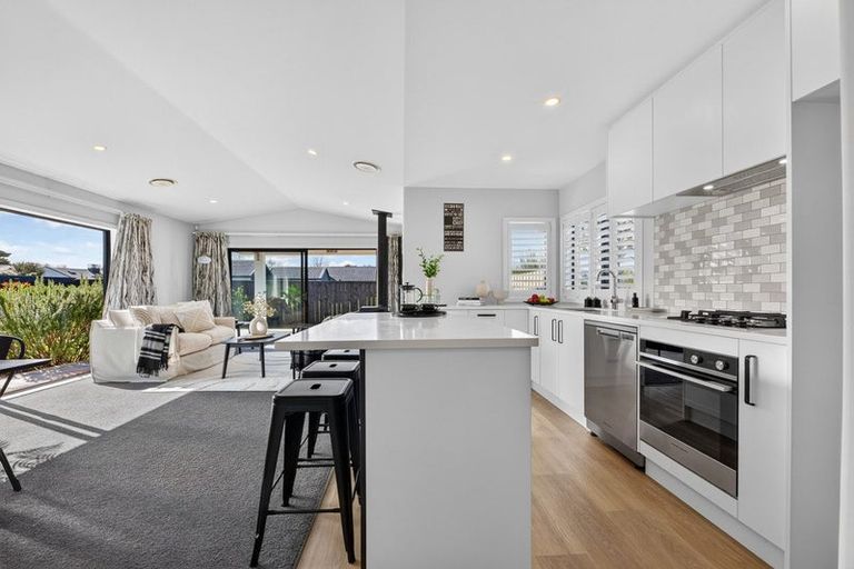 Photo of property in 11 Peony Drive, Greytown, 5712