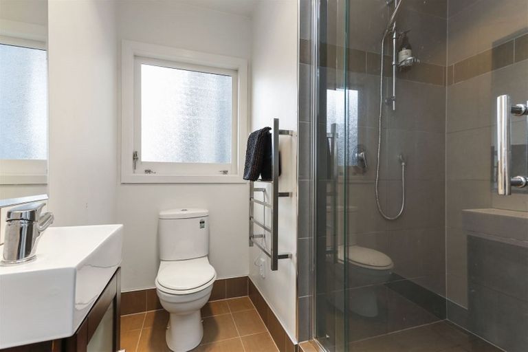 Photo of property in 1/10 Morton Avenue, Forrest Hill, Auckland, 0620