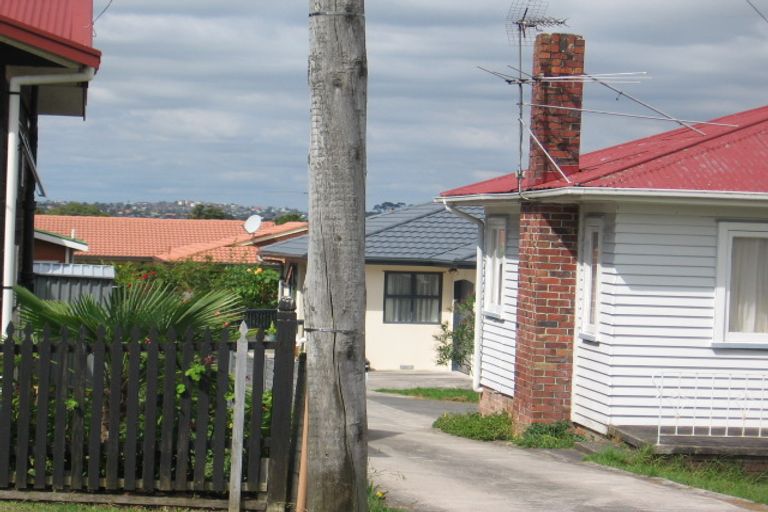 Photo of property in 4a Aotea Road, Glen Eden, Auckland, 0602
