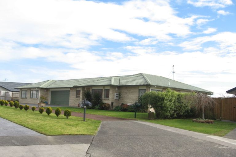 Photo of property in 16 Castlehill Court, Wattle Downs, Auckland, 2103