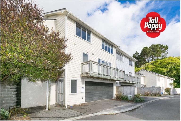 Photo of property in 58g Woodland Road, Johnsonville, Wellington, 6037