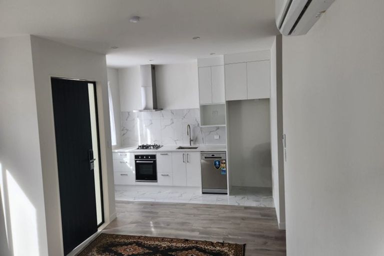 Photo of property in 9 Puwha Street, Massey, 0614