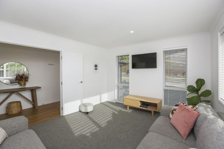 Photo of property in 9 Marsden Place, Hurworth, New Plymouth, 4310