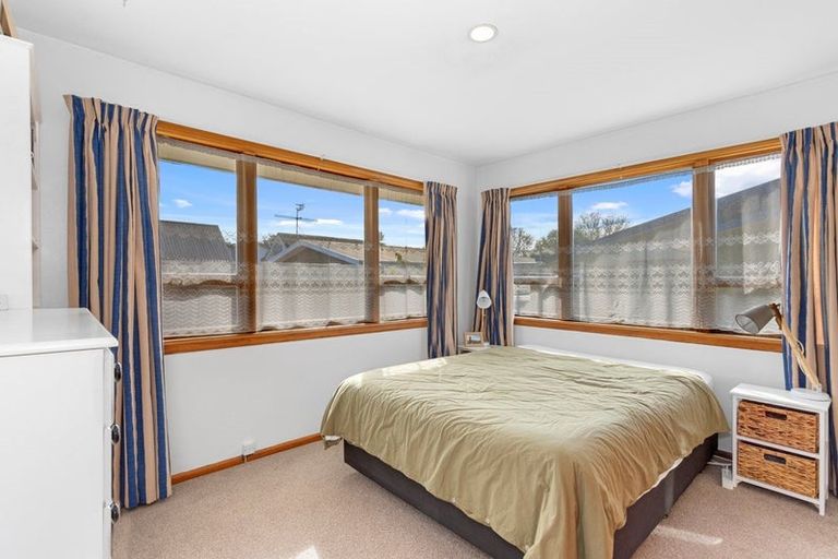 Photo of property in 2/110 Champion Street, Edgeware, Christchurch, 8013