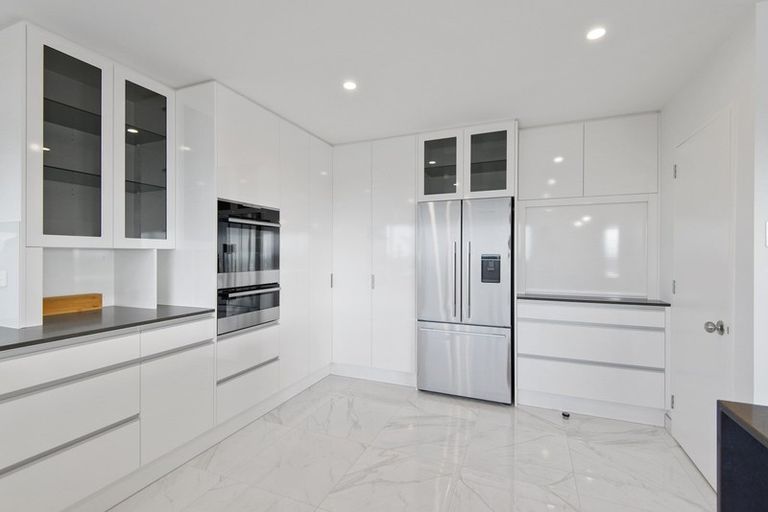 Photo of property in 27 Assisi Street, Mount Pleasant, Christchurch, 8081