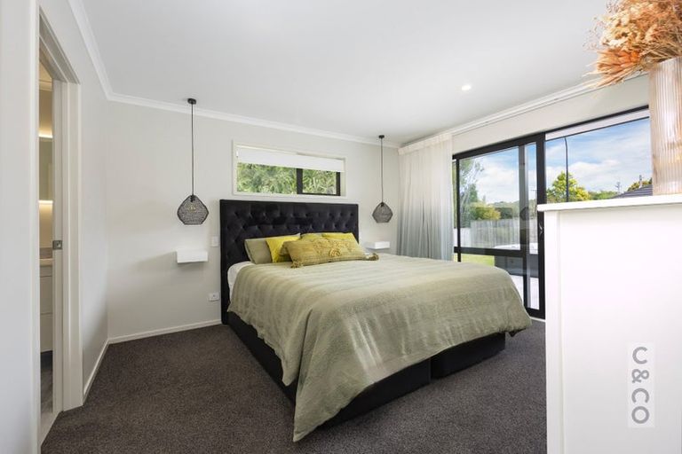 Photo of property in 28 Leebank Crescent, Riverhead, 0820