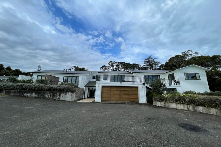 Photo of property in 283 Old North Road, Kumeu, 0892