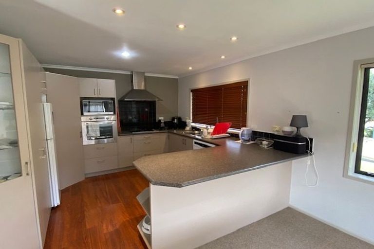 Photo of property in 6 Emma Place, Papamoa Beach, Papamoa, 3118