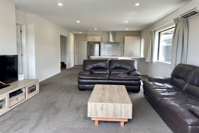 Photo of property in 16 Wallingford Crescent, Rolleston, 7615