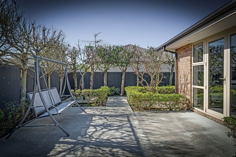 Photo of property in 31 Factory Road, Belfast, Christchurch, 8051