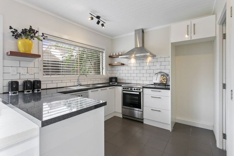 Photo of property in 4/8 Wood Street, Papakura, 2110