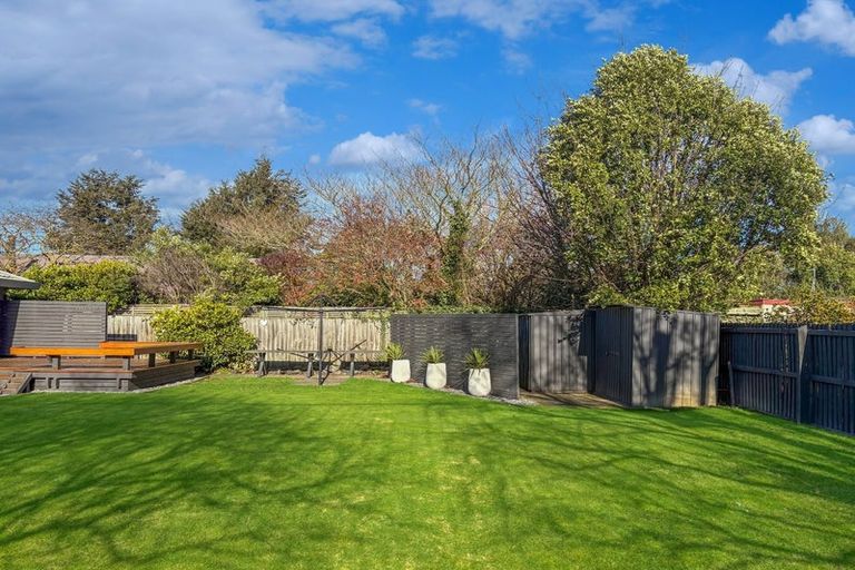 Photo of property in 2 Oakden Drive, Darfield, 7510