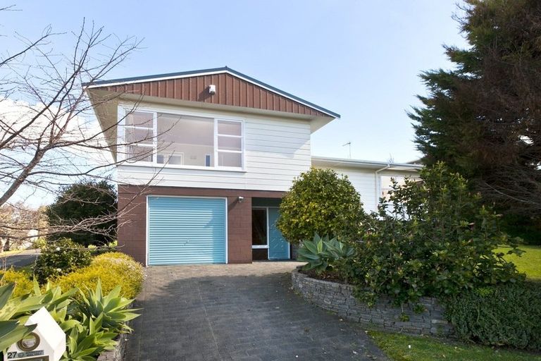 Photo of property in 27 Mcbreen Avenue, Northcote, Auckland, 0627