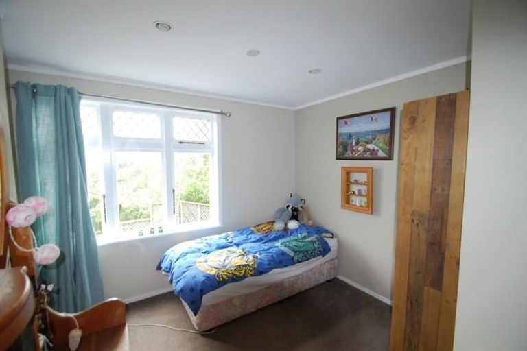 Photo of property in 38 Homewood Avenue, Karori, Wellington, 6012