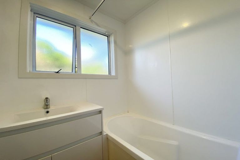 Photo of property in 8 Rollesby Street, Hoon Hay, Christchurch, 8025