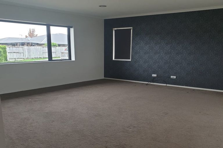 Photo of property in 15 Hector Drive, Rototuna North, Hamilton, 3210