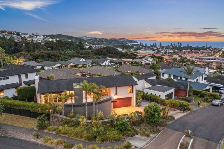 Photo of property in 20 The Ritz, Orewa, 0931