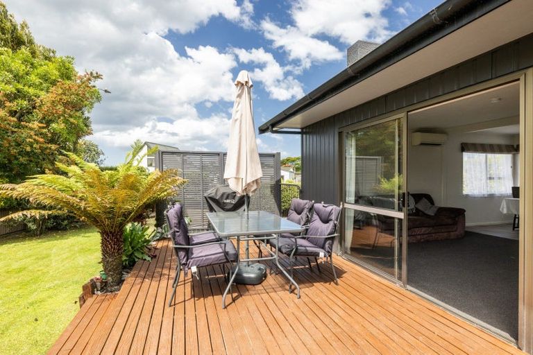 Photo of property in 22 Valerie Street, Clive, 4102