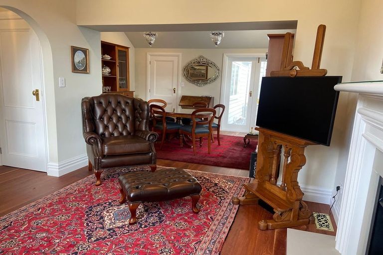 Photo of property in 240 Tinakori Road, Thorndon, Wellington, 6011