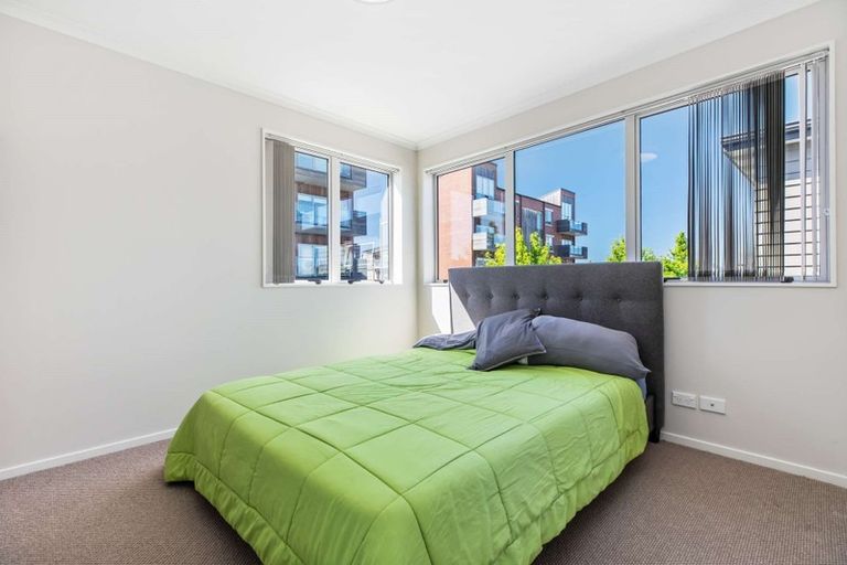 Photo of property in 13 De Havilland Road, Hobsonville, Auckland, 0616