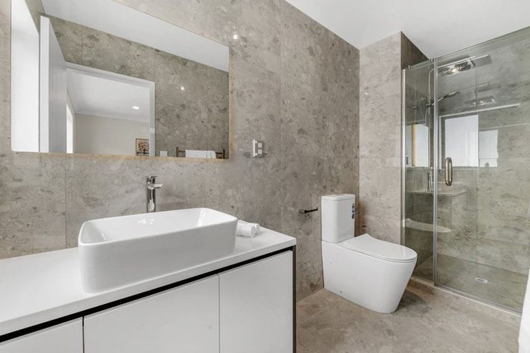 Photo of property in 4 Knockanara Drive, Flat Bush, Auckland, 2019