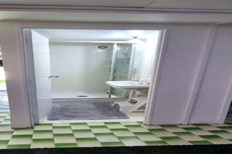 Photo of property in 9 Velma Road, Hillcrest, Auckland, 0627